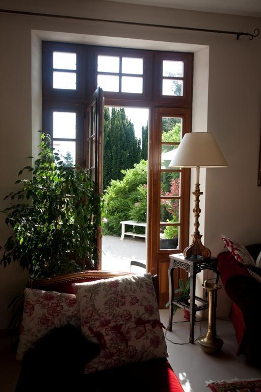 小酒庄住宿加早餐旅馆 蒂福日 外观 照片